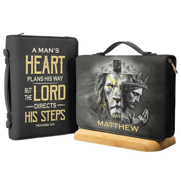 Christianart Bible Cover - A Mans Heart Plans His Way Proverbs 16 9 Lion God - Personalized Gifts for Pastor - Gifts For Men - CABBBCV14060324.