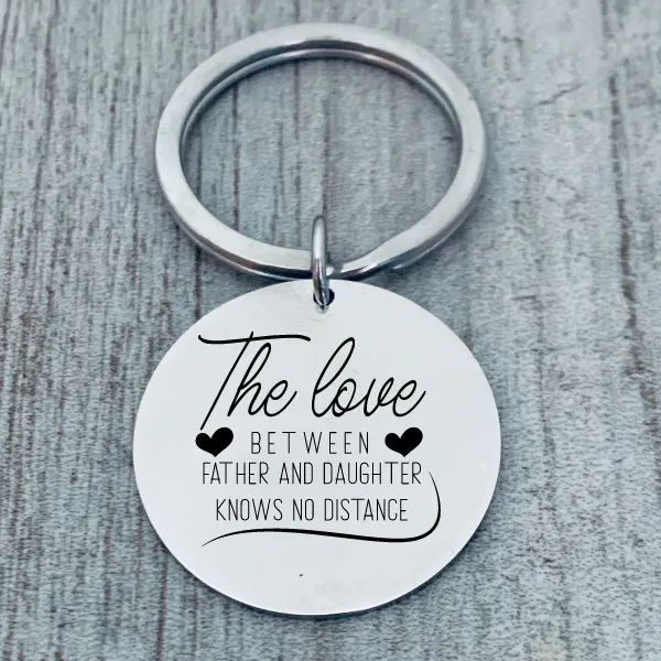 Personalized Father-Daughter Keychain - Heartfelt Gift Celebrating Unbreakable Bond Across Any Distance