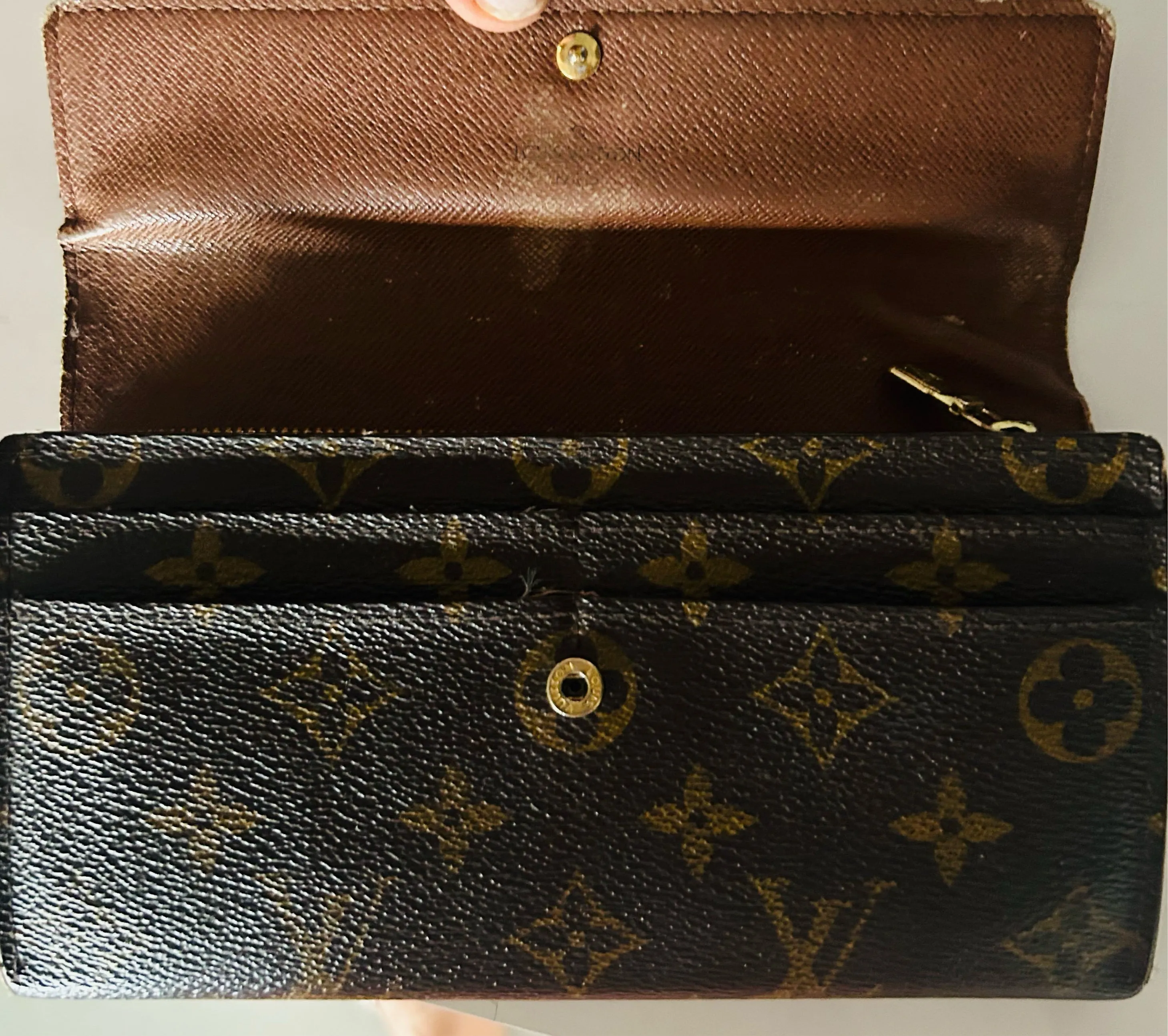 LOUIS VUITTON WALLET