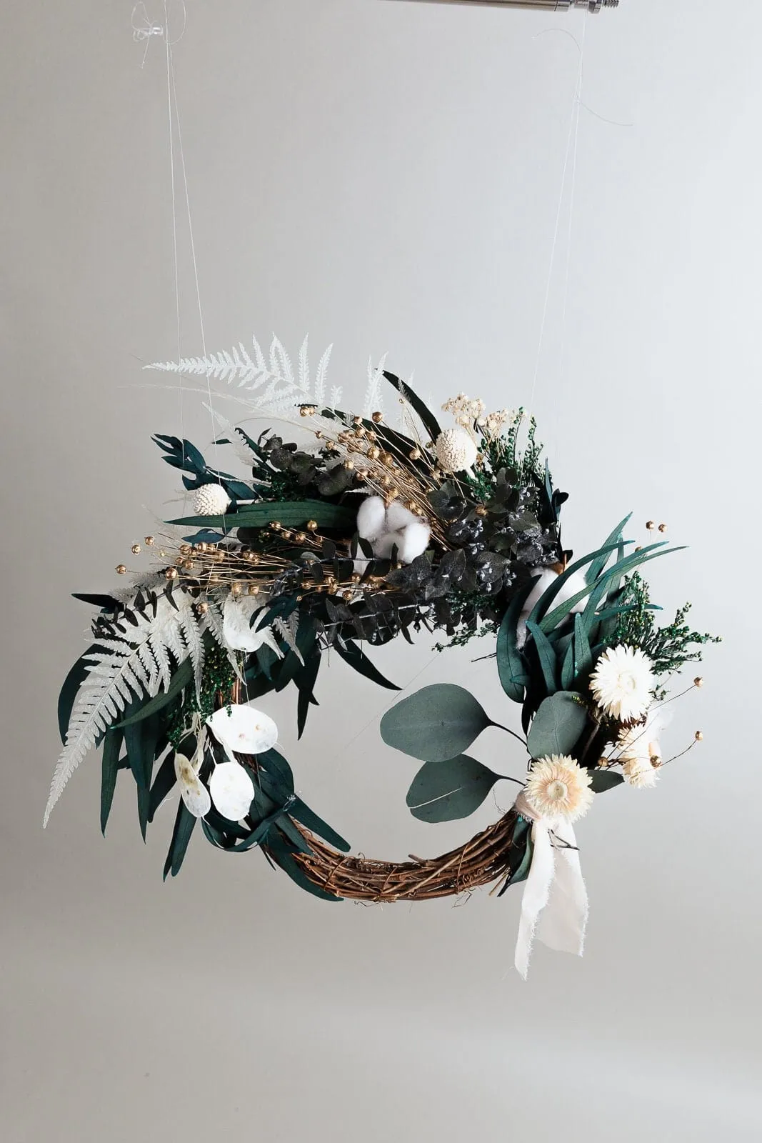 Modern Christmas Wreath No.15 / Cotton in Soft Winter Door Wreath Christmas Decoration / Christmas Wreath / Xmas Door Wreath