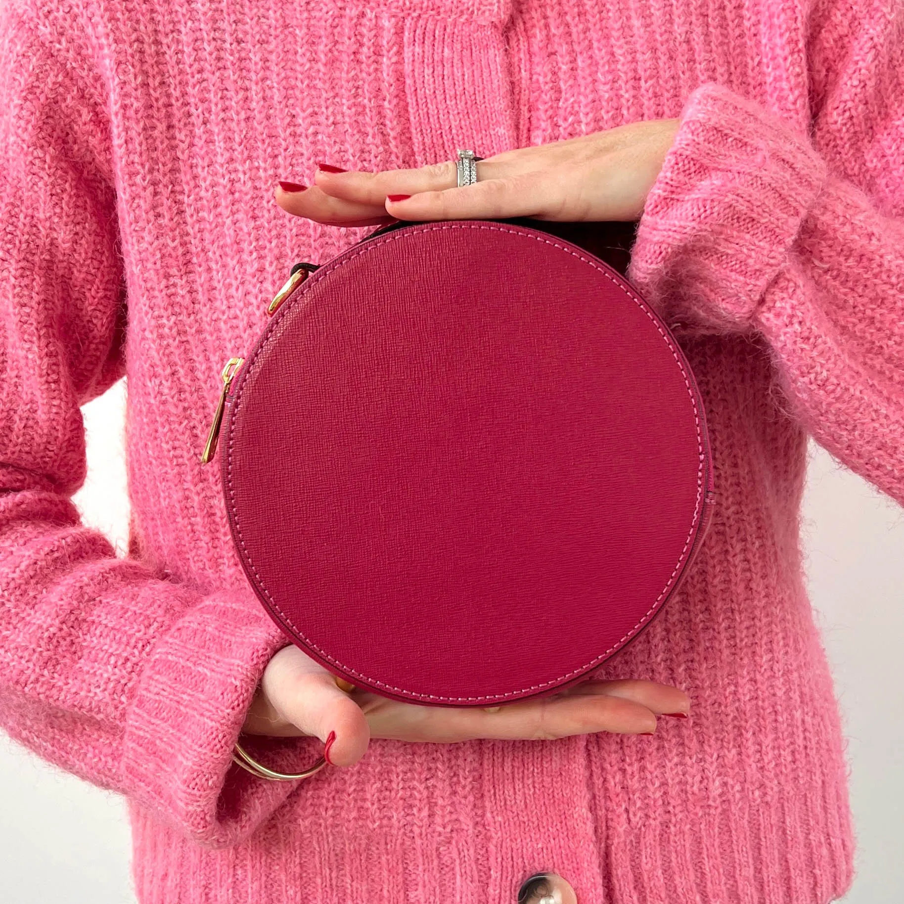 Rome Round Circle Crossbody Bag in Fuchsia Pink